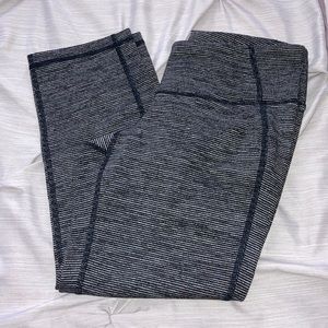 Old Navy active capri workout leggings